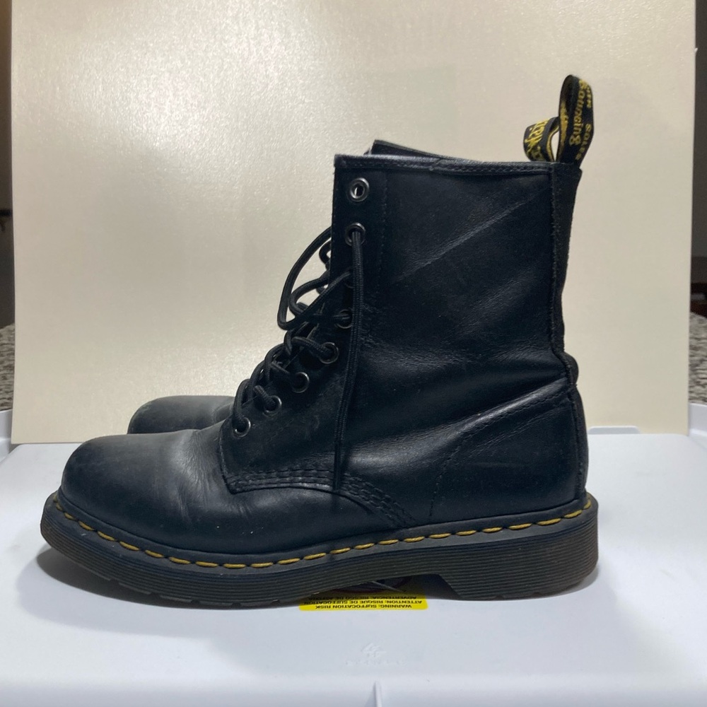 Doc Martens Classic Black Leather Boot